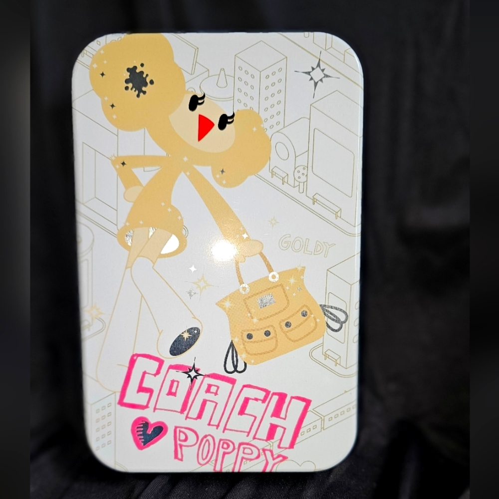 Coach Poppy Chan Tin with Stationary